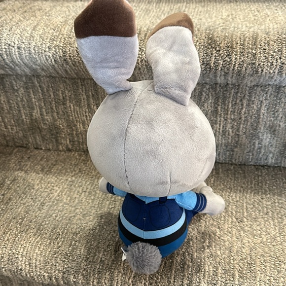 Disney Zootopia Judy Hopps Sitting Plush Police Officer Rabbit Bunny Tomy - Picture 2 of 6